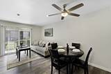Studio apartment at Pinewood Square Apartment Homes in Lynnwood